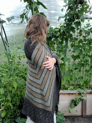 Lada Shawl